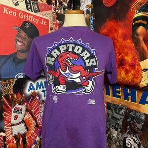 Vintage 90s Toronto Raptors NBA T‎ Shirt Purple Raptor Dinosaur Tee Sz Medium